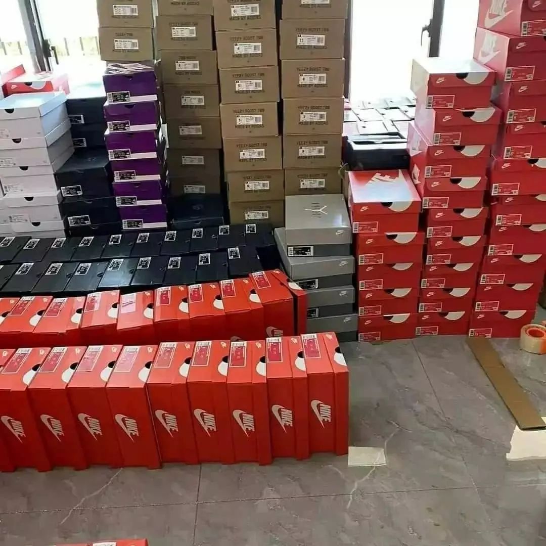 Shoe pallets for sale