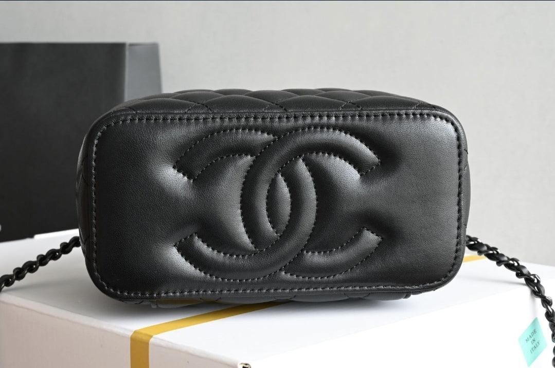 Chanel handbag pallets for sale